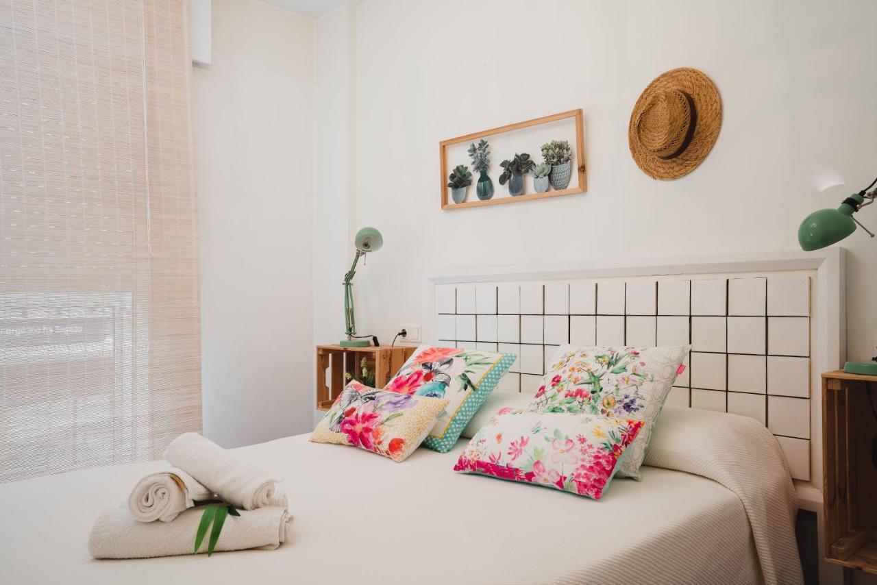 Apartamentos Lorien Milladoiro Exteriör bild